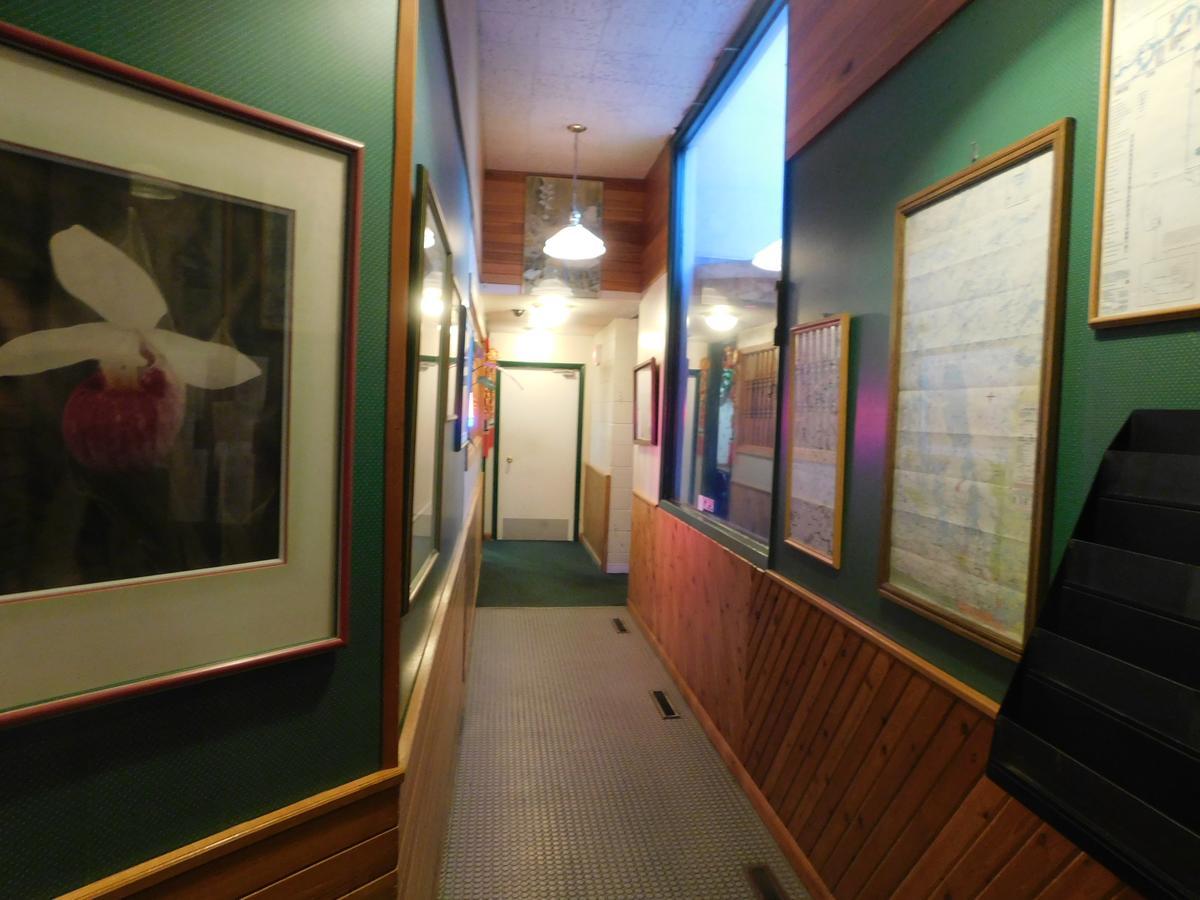 Lac du Bonnet The Lakeview Inn מראה חיצוני תמונה