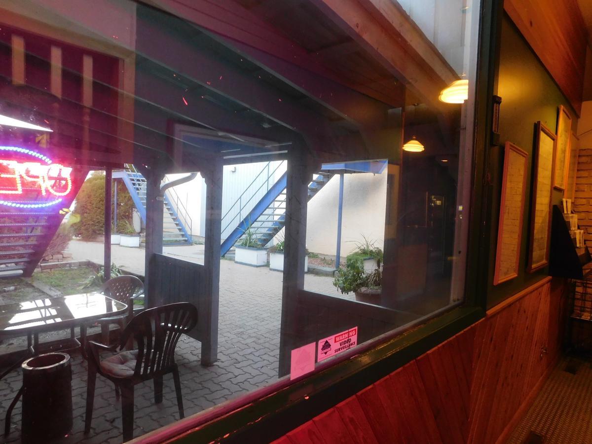 Lac du Bonnet The Lakeview Inn מראה חיצוני תמונה